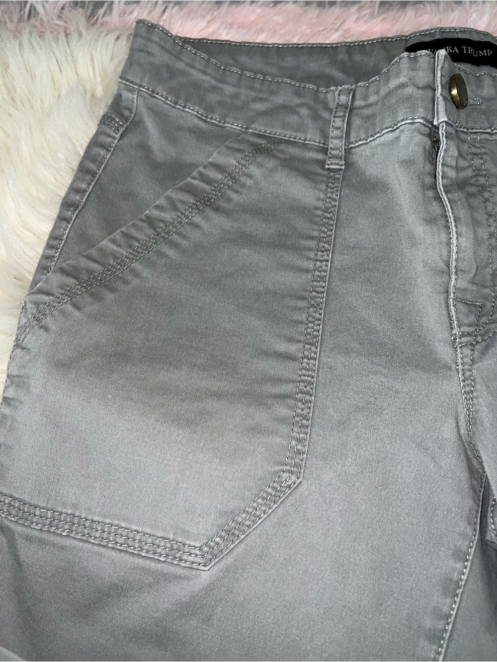 Ivanka Trump Gray Ankle Zip Skinny Pants — Utility Cargo Style - Picture 3 of 13